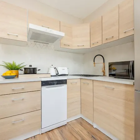 Zoliborz Modern 8th Floor By Renters * Warsaw