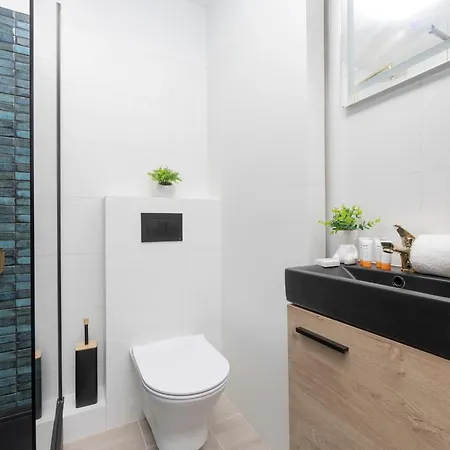 Zoliborz Modern 8th Floor By Renters * Warsaw