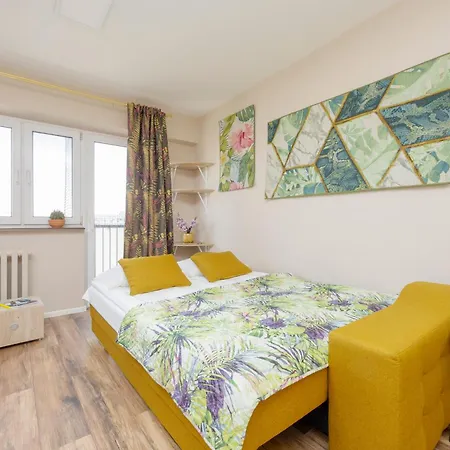 Zoliborz Modern 8th Floor By Renters